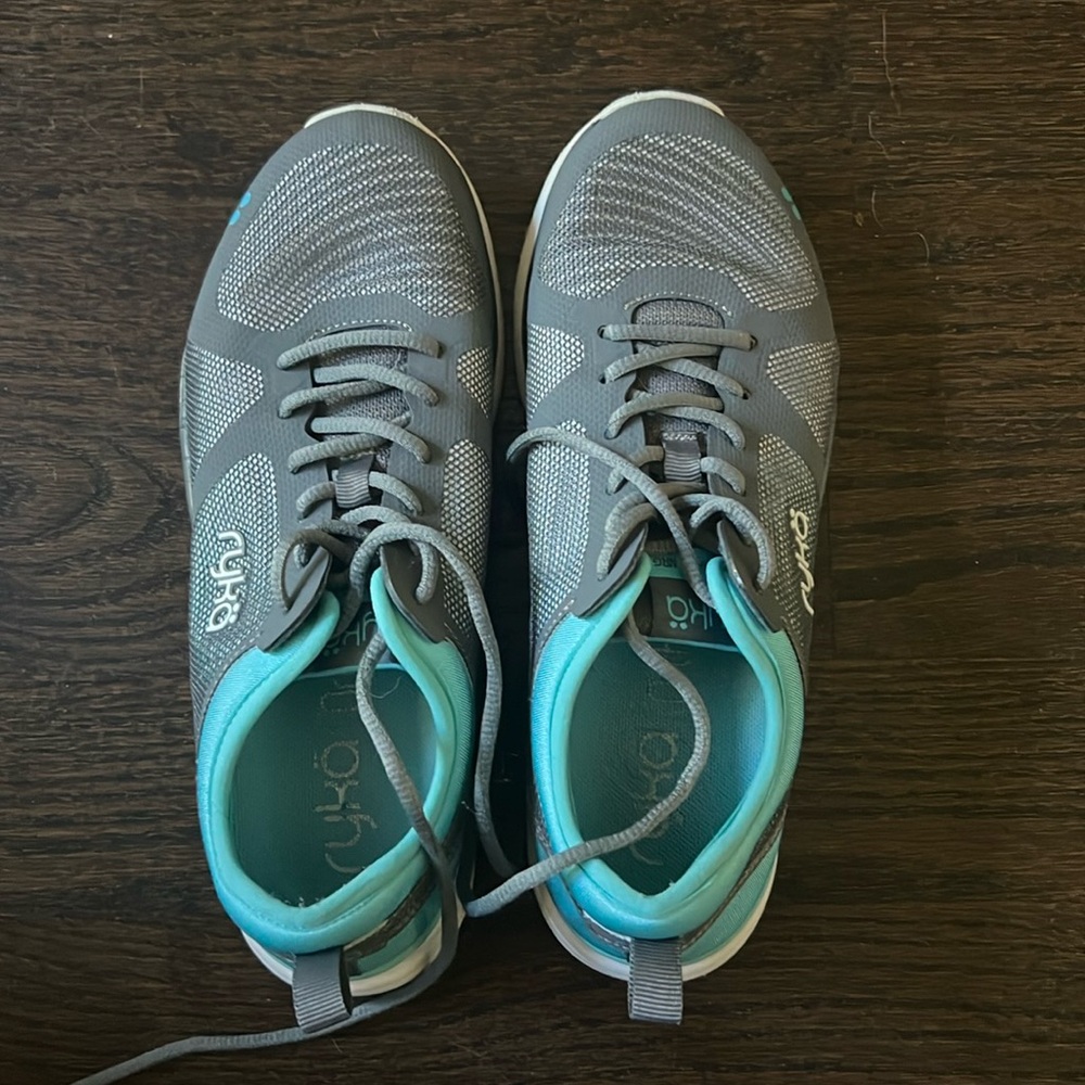 Ryka Resonant NRG Charcoal and Aqua Sneaker 7.5